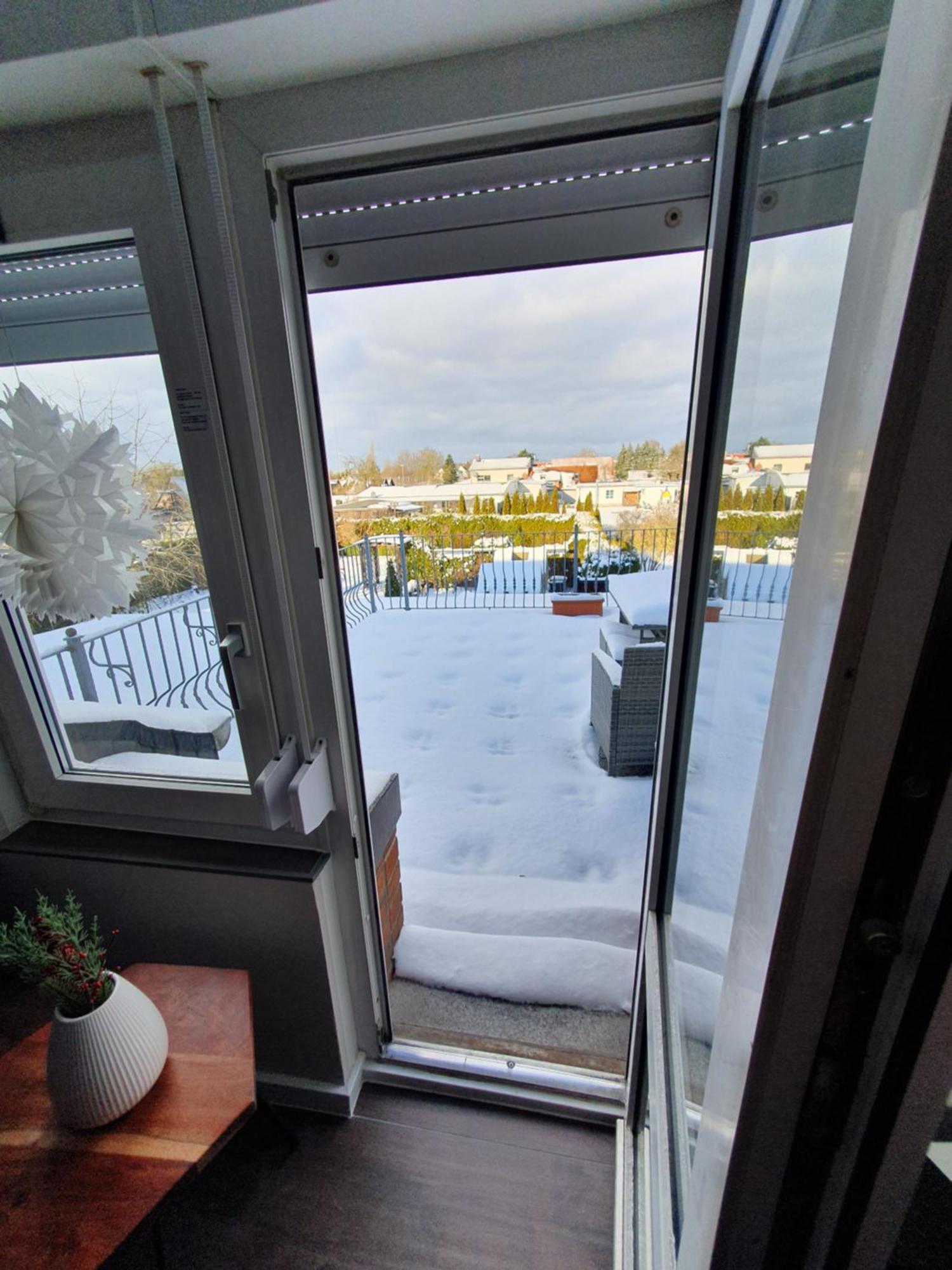 Neumuehler Hof- Ferienwohnung "Benjamin" Mit Grosser Privater Dachterasse Und Guter Anbindung In Die City Schwerin  Dış mekan fotoğraf