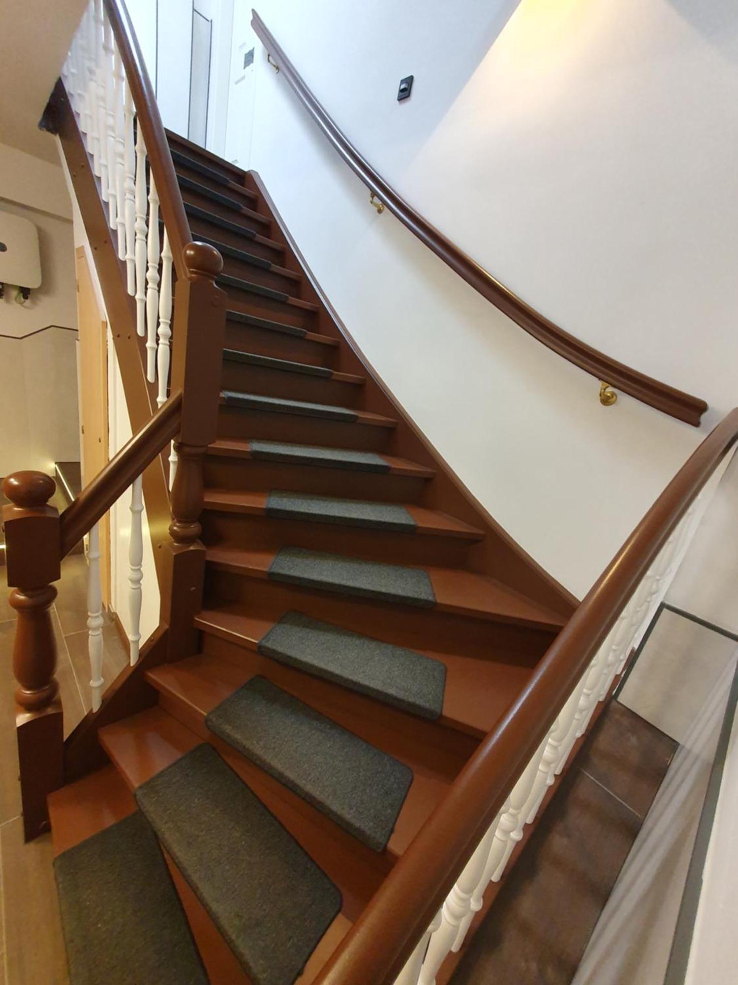 Neumuehler Hof- Ferienwohnung "Benjamin" Mit Grosser Privater Dachterasse Und Guter Anbindung In Die City Schwerin  Dış mekan fotoğraf